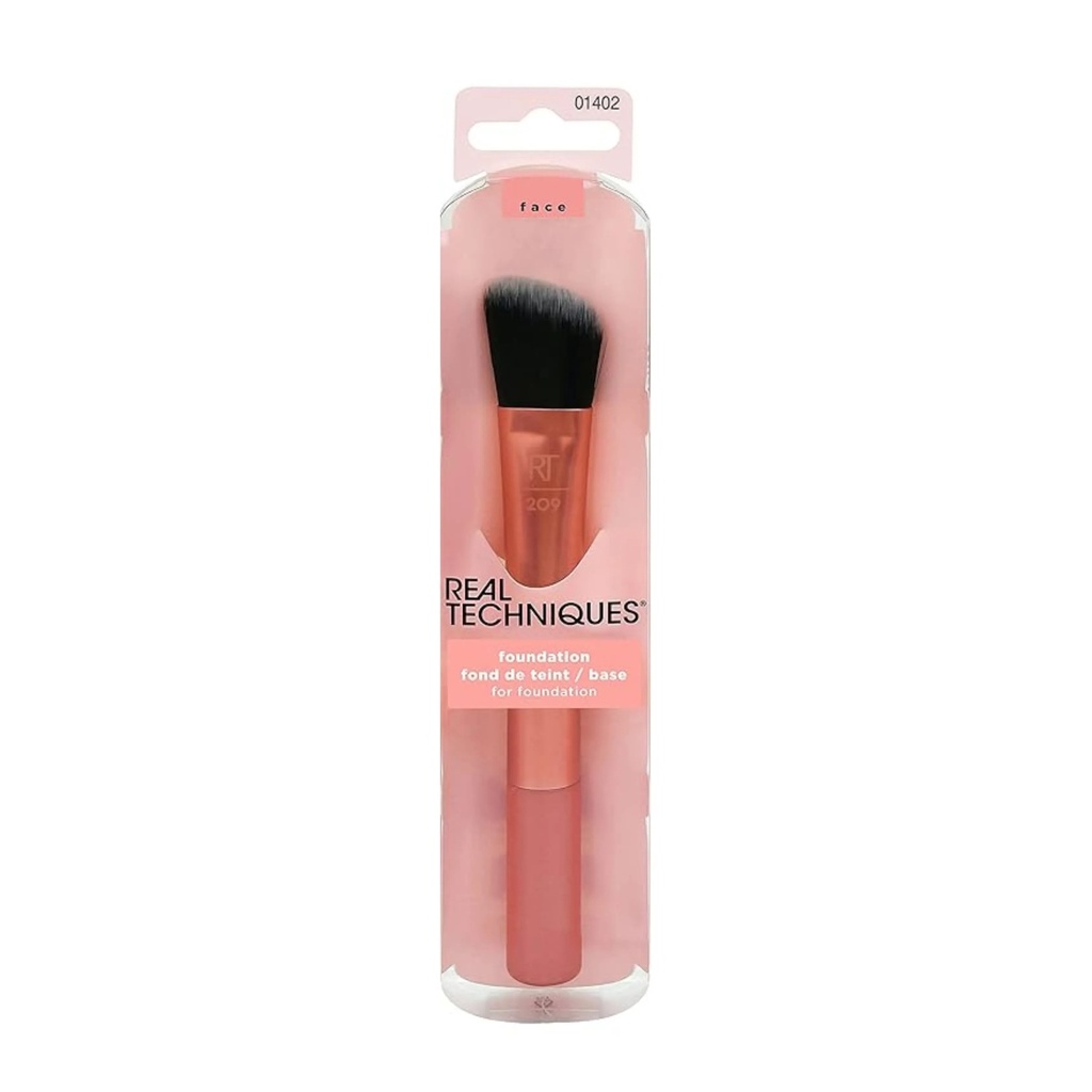 Real Techniques Foundation Brush