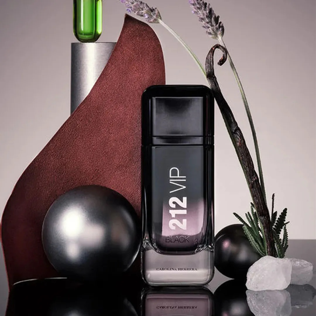 Carolina Herrera 212 VIP Black Own The Party NYCEDP 100ML alternate view